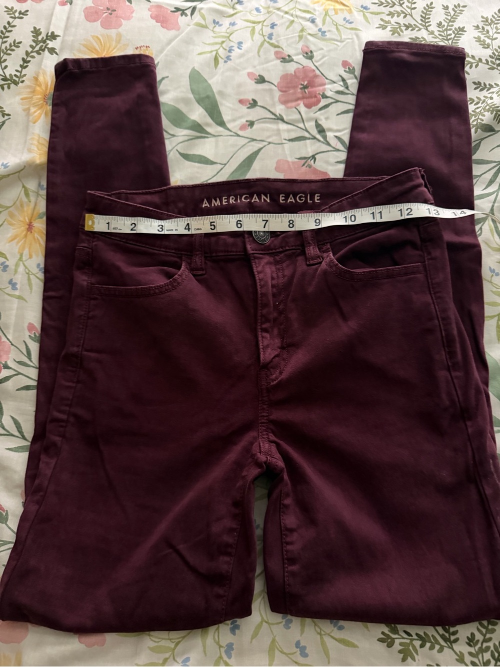 American Eagle Outfitters Burgundy Skinny Jeans, like New, size 4